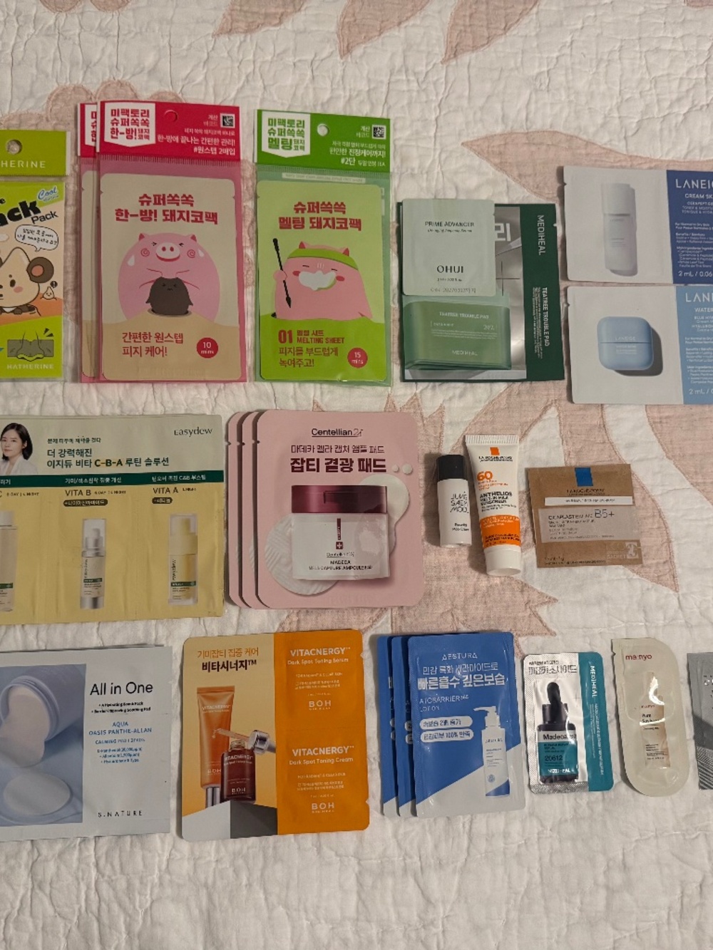 K-Beauty Sampler Bundle (Aestura, Laneige, Mediheal, La Roche-Posay & More)